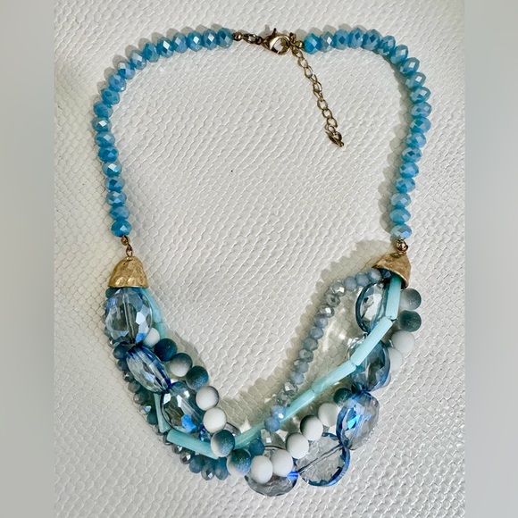 Jewelry - Turquoise & Gold 4 Strand Beaded Necklace